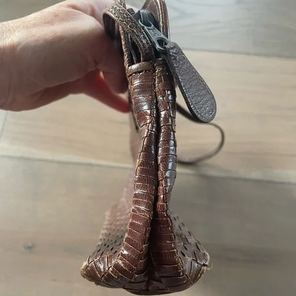 Vintage Fendi Brown Leather Woven Crossbody Bag - Picture 6 of 9